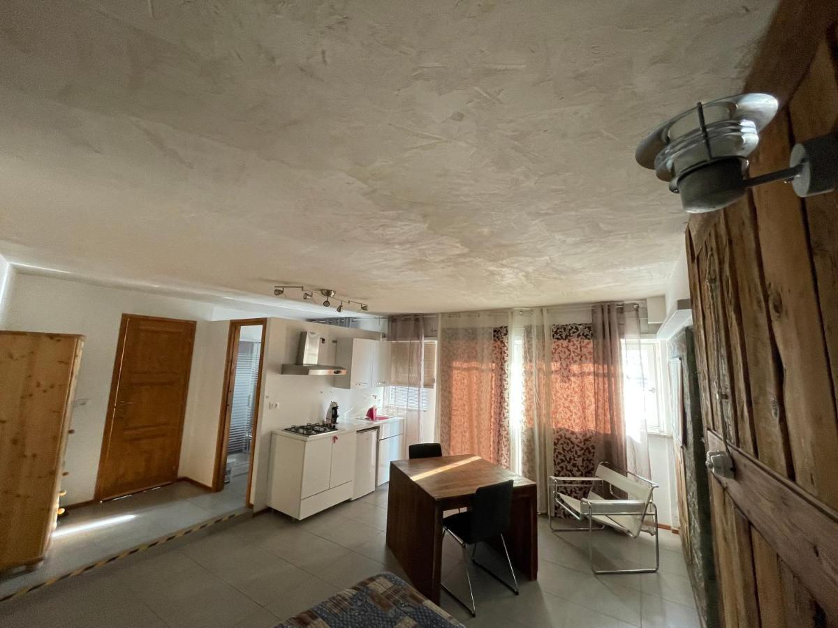 Smile Accomodation Sarre 外观 照片